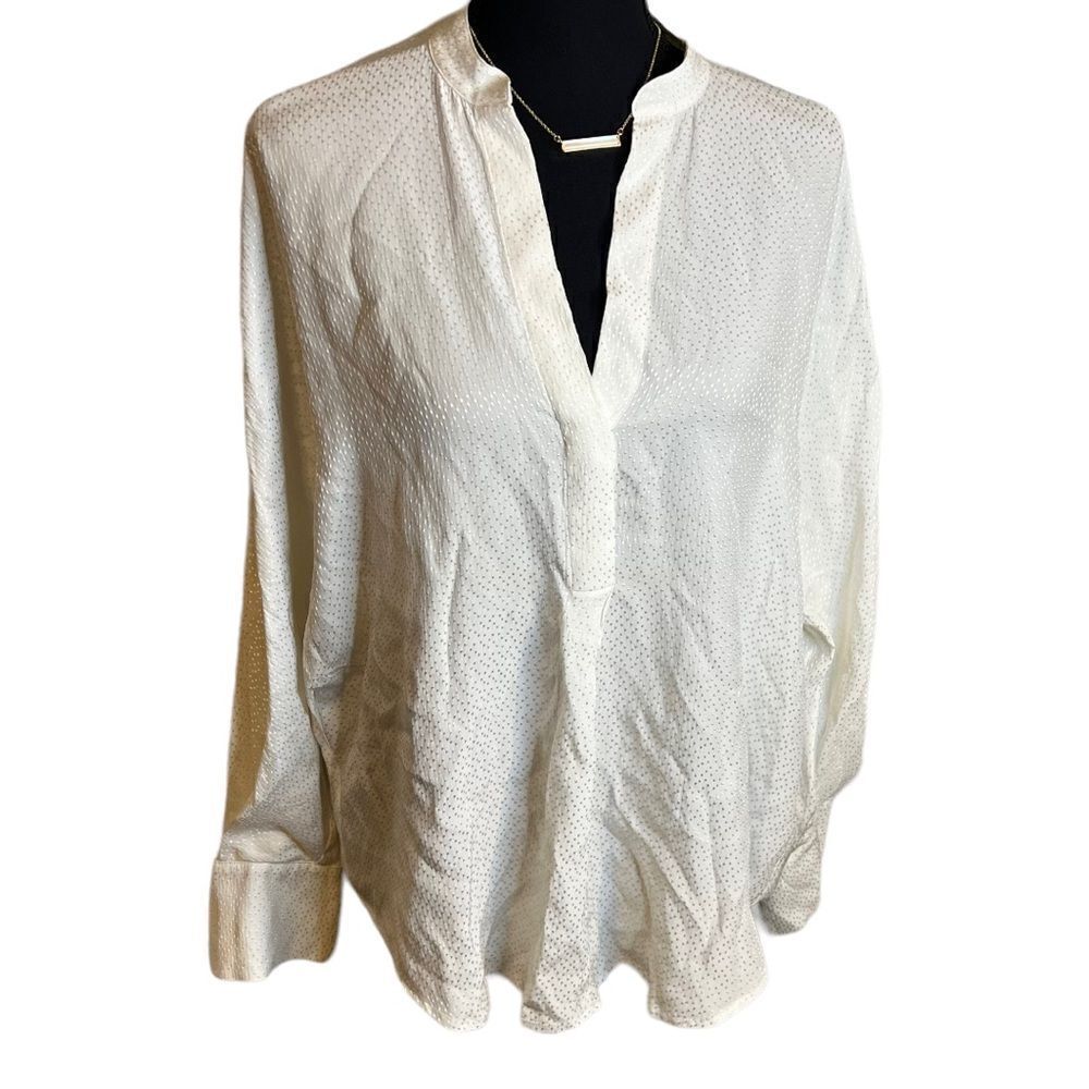 VINCE 100% Silk White Blouse Split V Neck Petite Small Top Pullover Silk Shirt